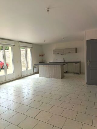  Appartement à louer 4 pièces 78 m² Saint-ange-et-torçay