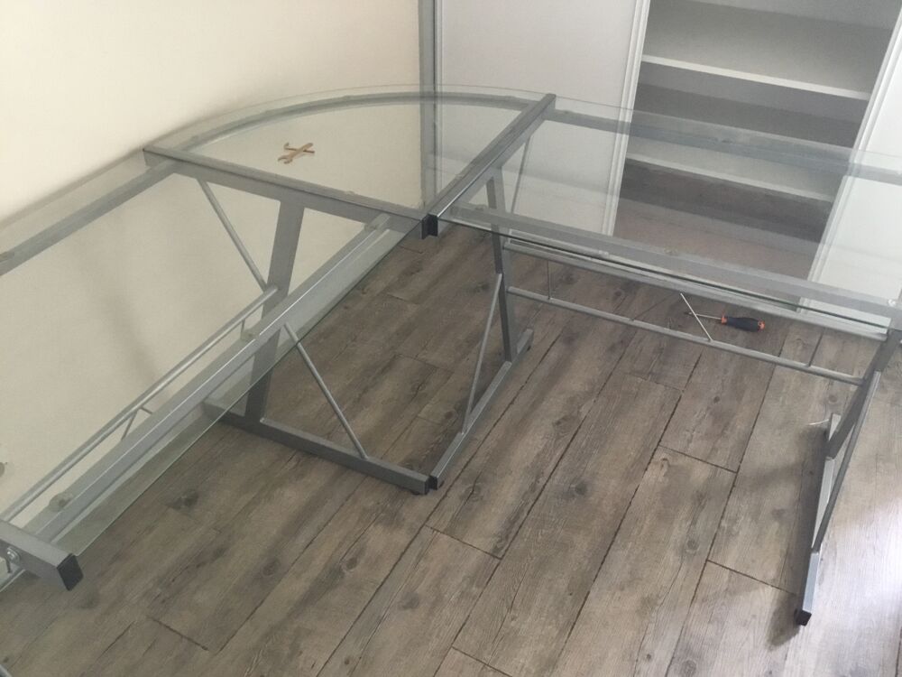 Bureau verre et metal Meubles