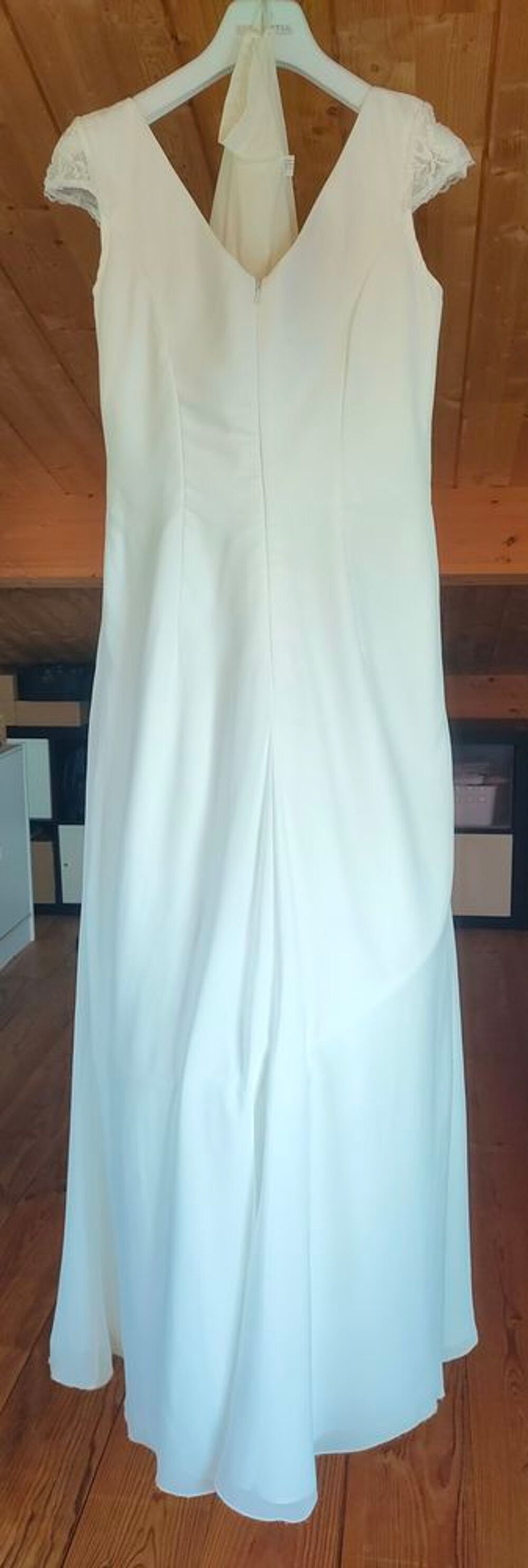 robe de mari&eacute;e de la marque "Mademoiselle Amour" Vêtements