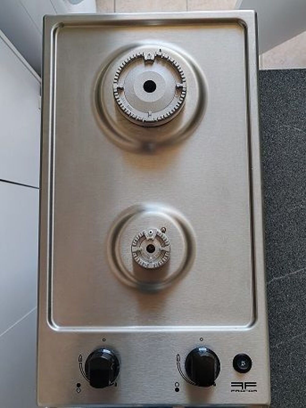 Table de cuisson 2 FEUX GAZ SOUS GARANTIE Frionor dginfri Electroménager