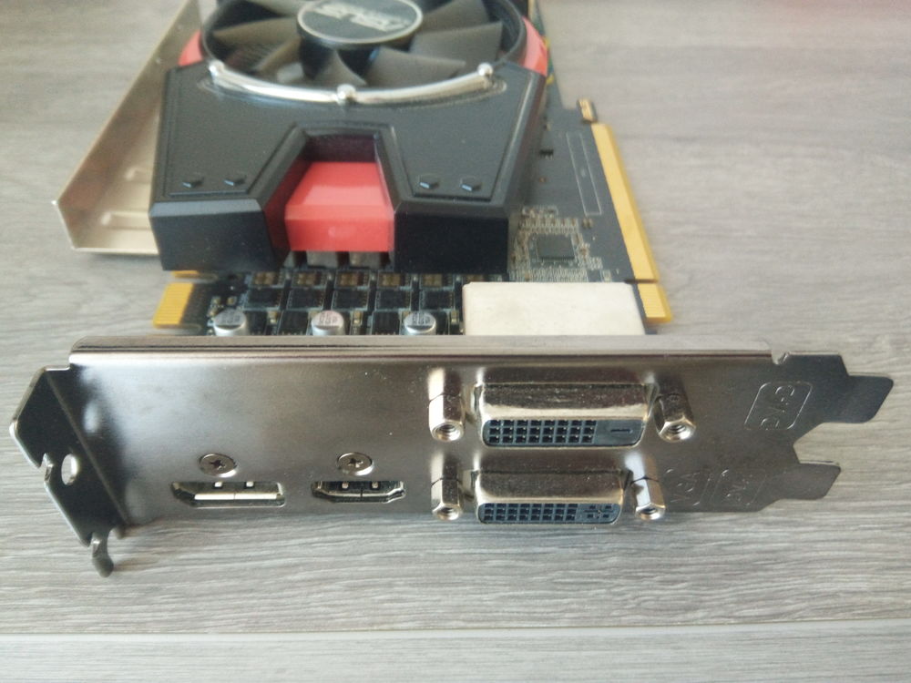  Asus Geforce 760 (192bit) 3G
Matériel informatique