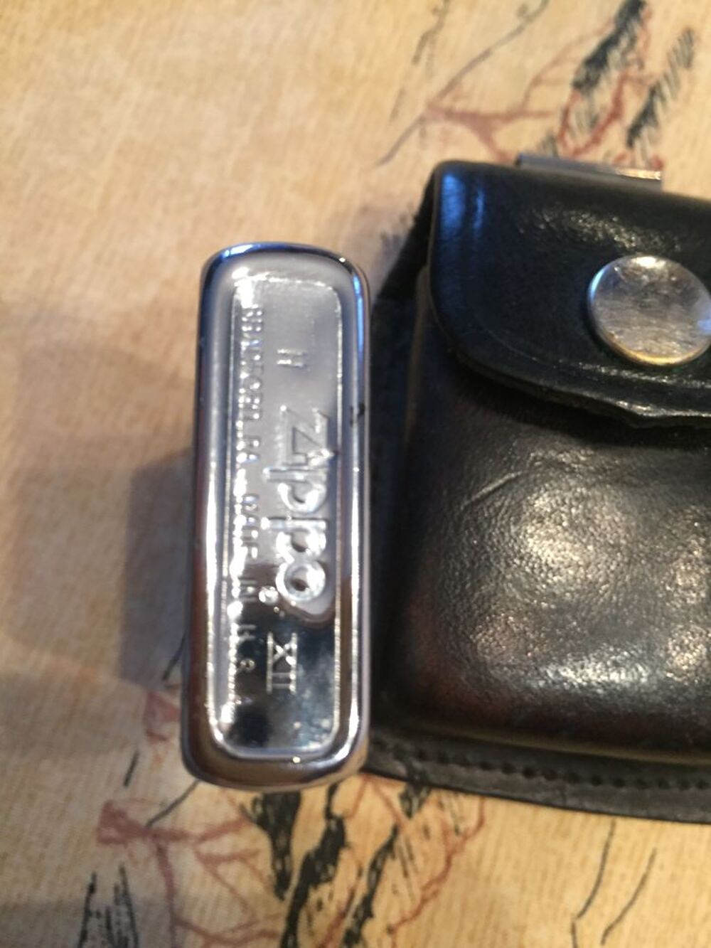 Briquet ZIPPO authentique avec &eacute;tui cuir noir 