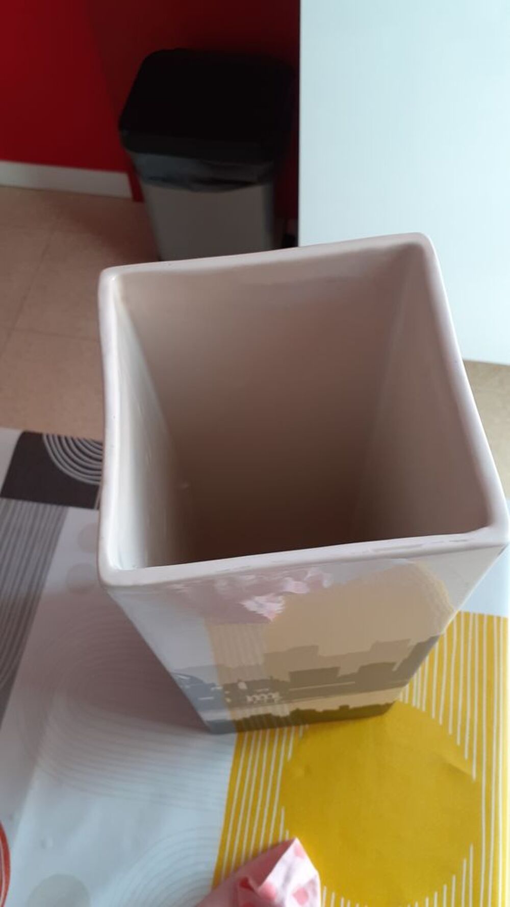 Grand vase carr&eacute; Dcoration
