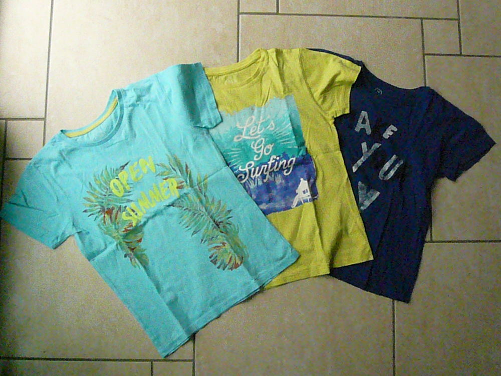 Lot de 3 tee-shirts 8 ans (n&deg;43) Vêtements enfants