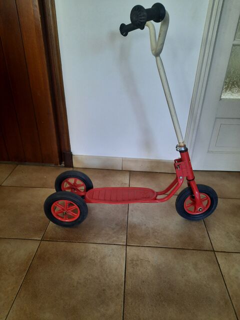 Trotinette 28 Laragne-Montglin (05)
