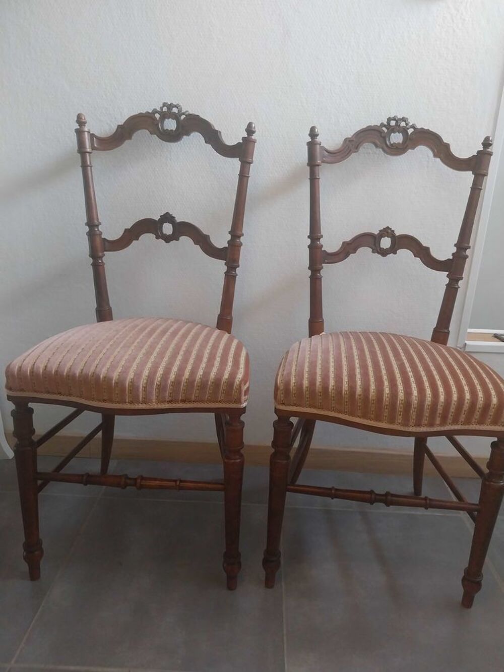 Paire de chaises anciennes Meubles