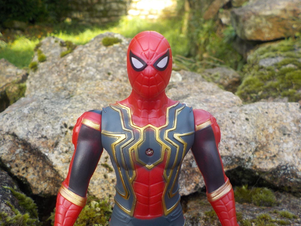 FIGURINE SPIDERMAN 17 cm de haut Jeux / jouets