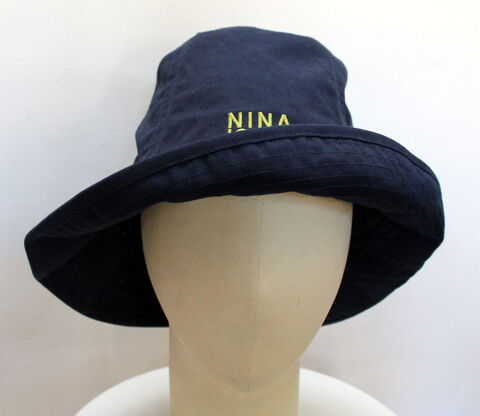 Chapeau marine NINA RICCI 90 Issy-les-Moulineaux (92)