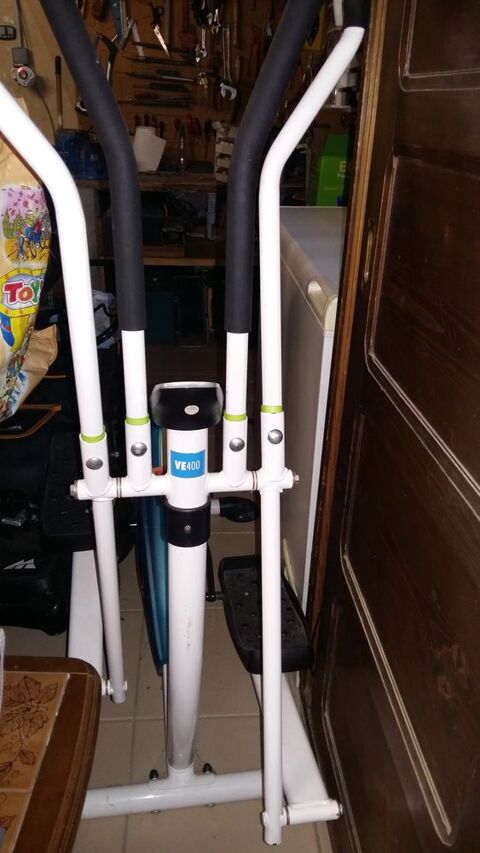 VELO  ELLYPTIQUE DOMYOS 
50 Valencin (38)