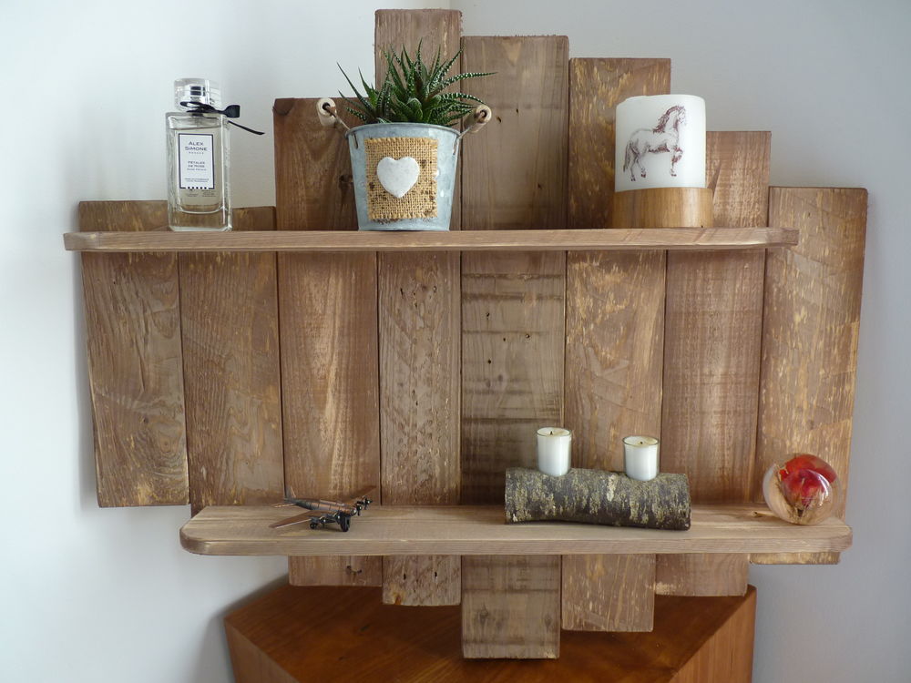 &eacute;tag&egrave;re murale en bois de palettes Décoration