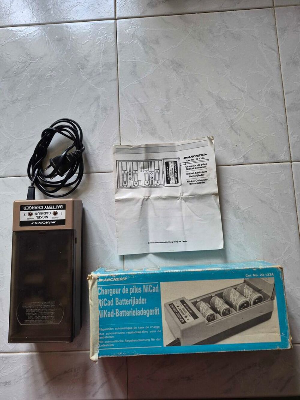 CHARGEUR ACCU/PILES Accessoires