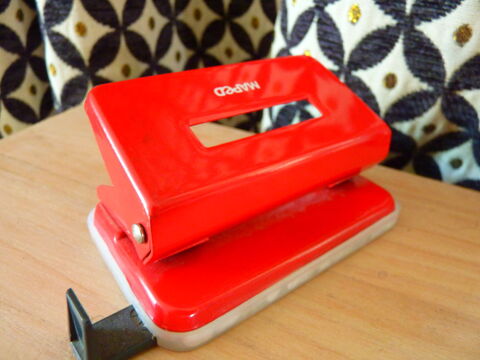 Maped Perforatrice bureau rouge matriel TBE 4 Brienne-le-Chteau (10)