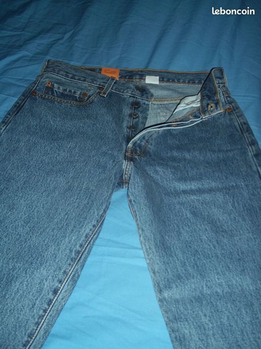 2 JEAN'S LEVI STRAUSS NEUF Vêtements