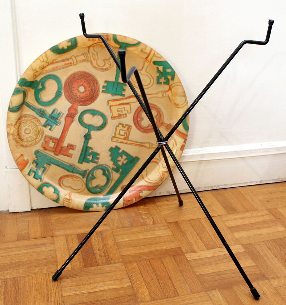 Table d'appoint tr&eacute;pied MANOVER 1950-60 Meubles