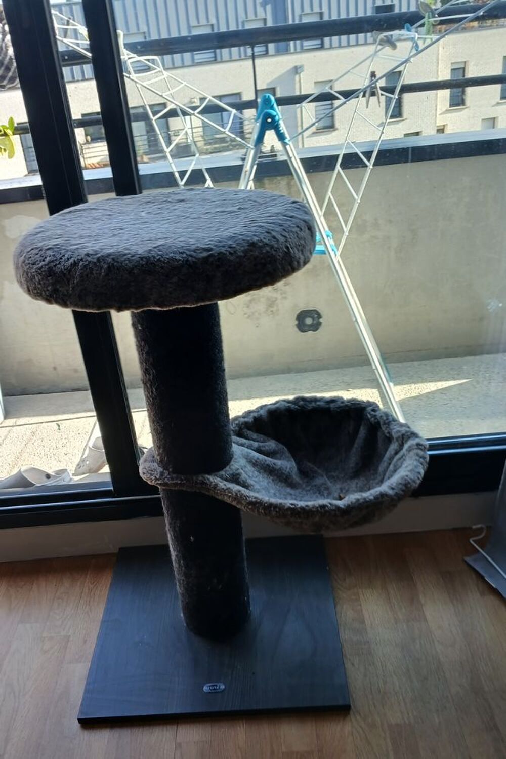   Arbre à chat 