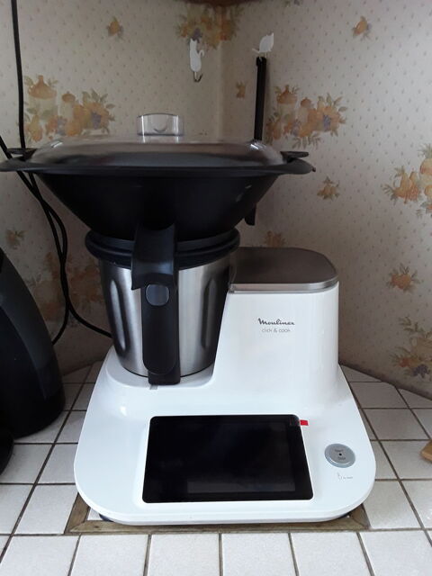 Robot multifonctions Click and Cook Moulinex sous garantie 350 Montrjeau (31)