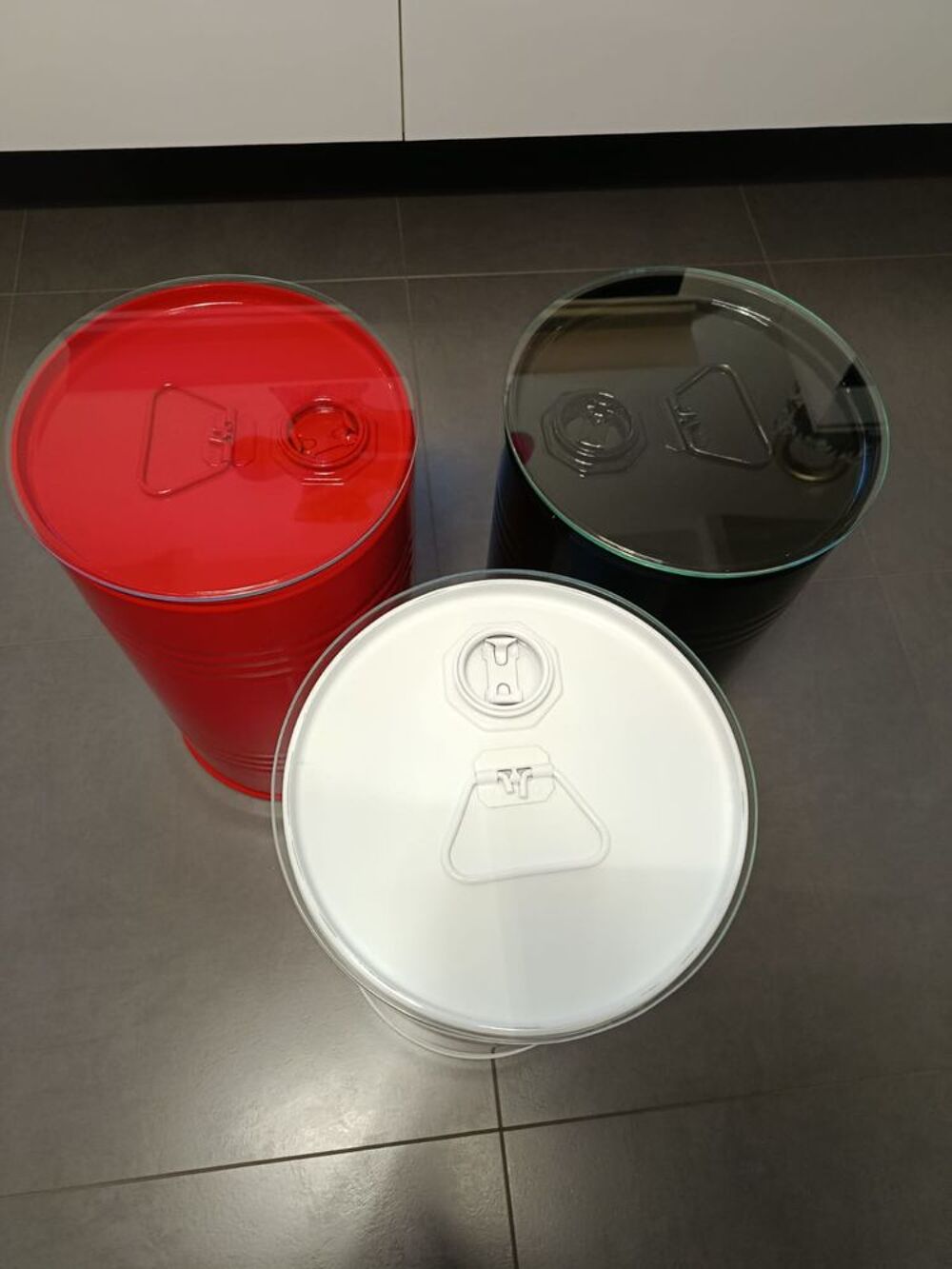 Petites tables tonneaux Meubles