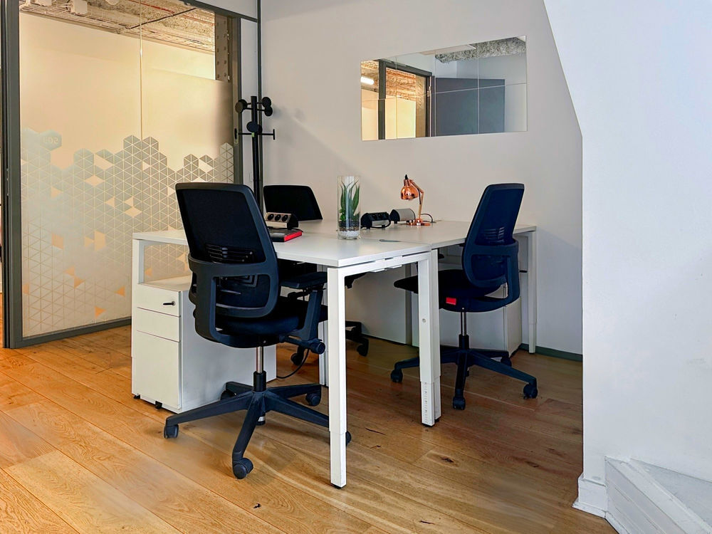   Un bureau au design remarquable pour 3 personnes à Spaces Réaumur Paris 2