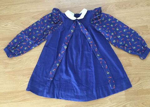 Robe bleue au petit col blanc taille 8 ans C&A
4 Sacy-sur-Marne (77)