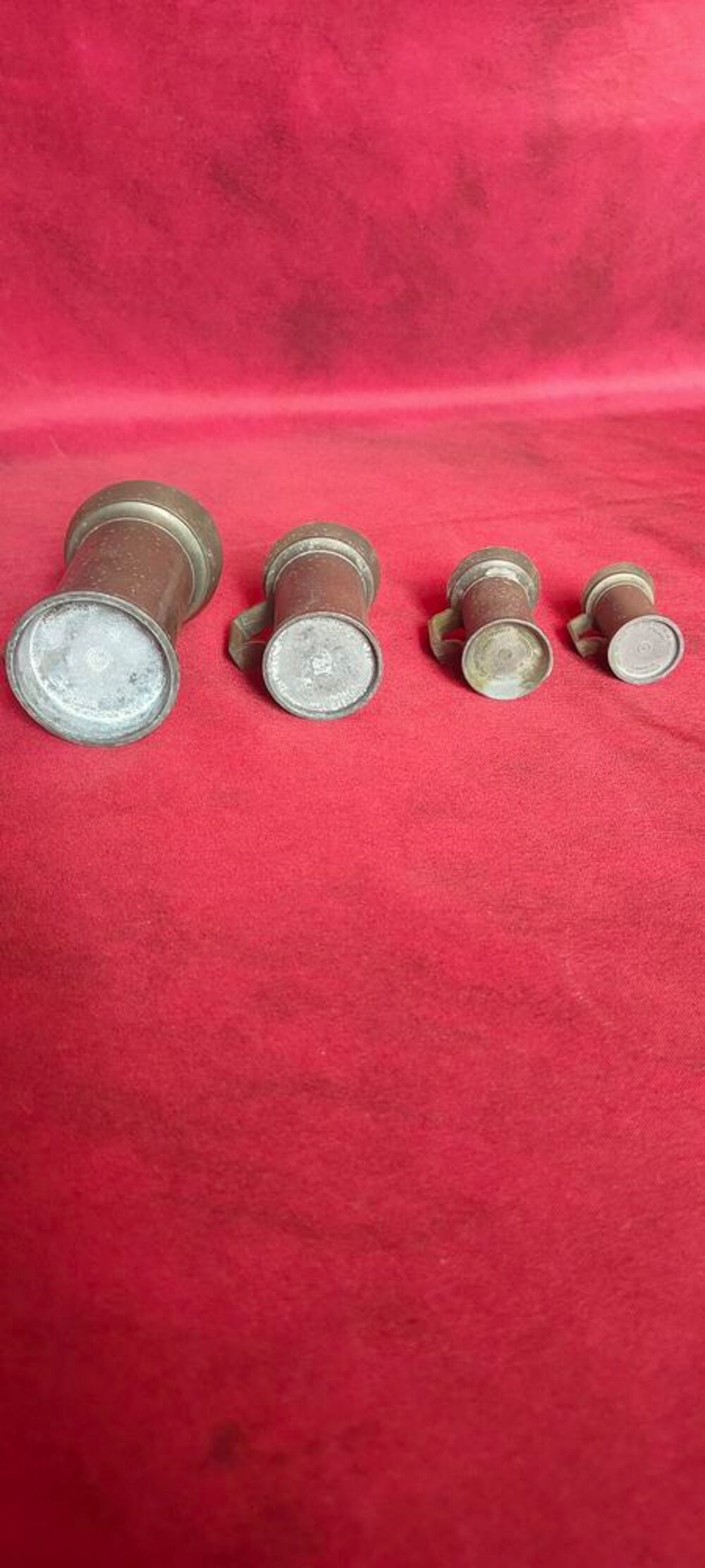 S&eacute;rie de 4 pots en alliage Décoration