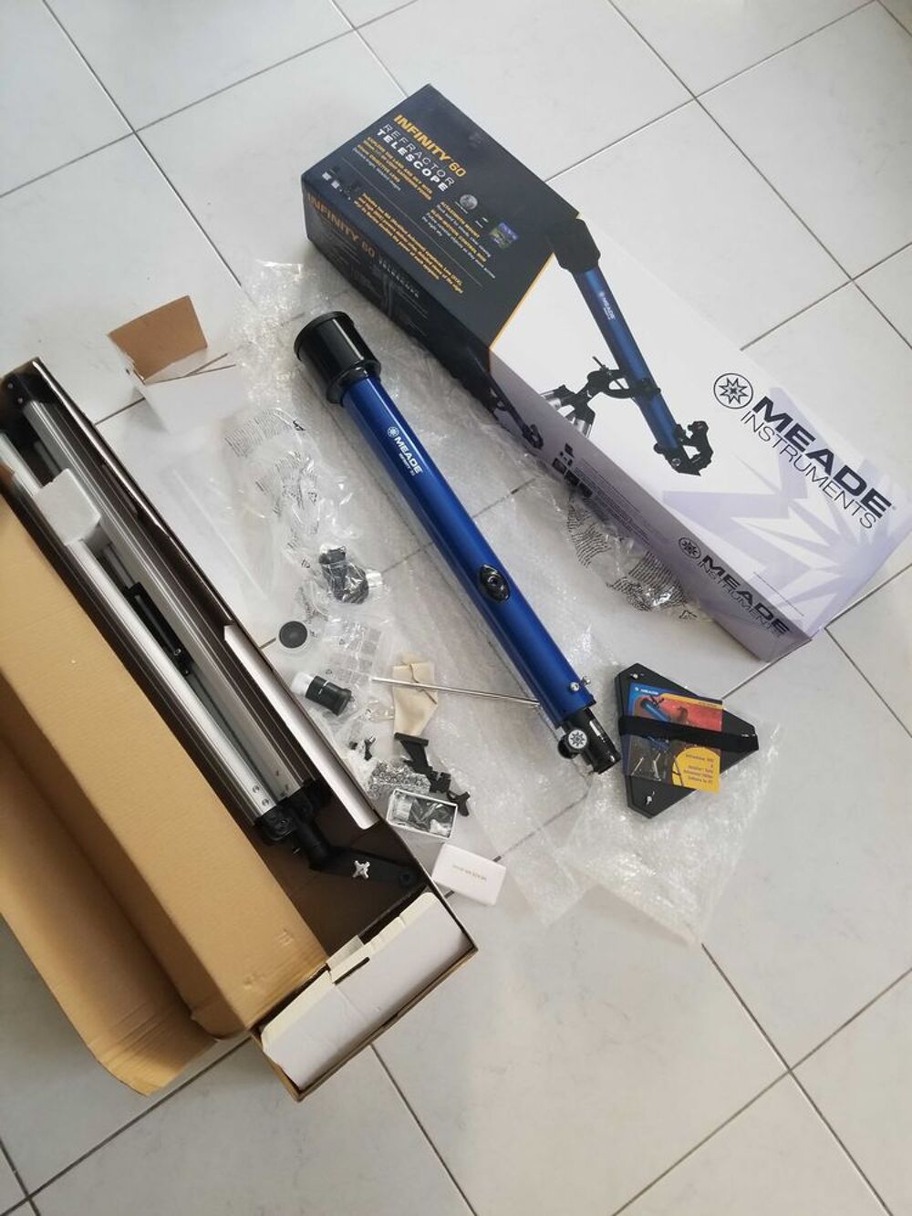 T&eacute;lescope+pour+observation+terrestre+et+c&eacute;lestes+neuf. 