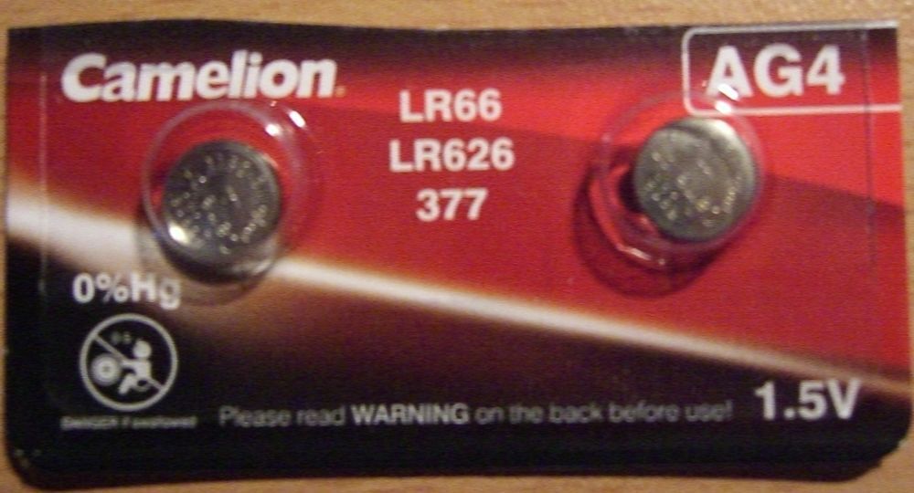 Piles bouton AG4/LR66/177/377/LR626 (lot de 2) neuves Bricolage