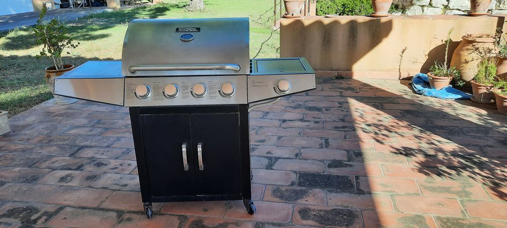  Meuble Barbecue &agrave; gaz. Jardin