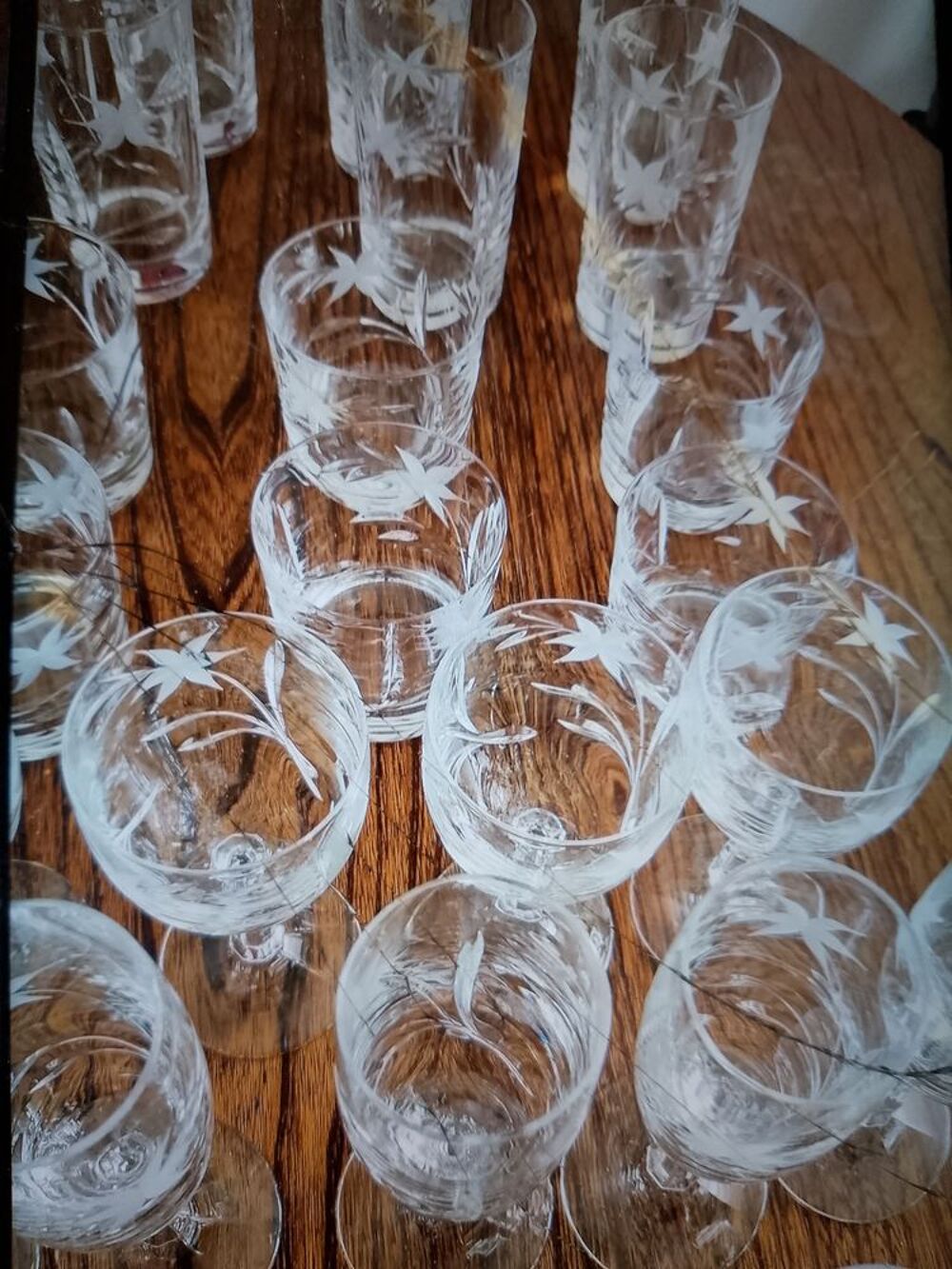 Serie de 28 verres cristal de boheme... 