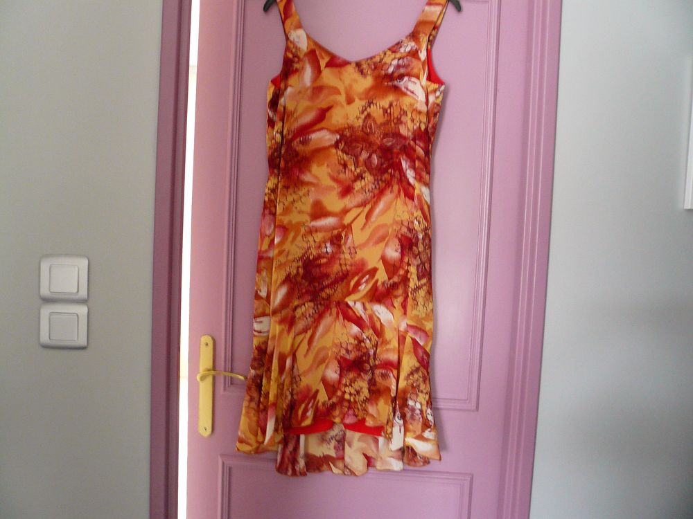 Ensemble robe + chemisier rouge orang&eacute; T40 Vêtements