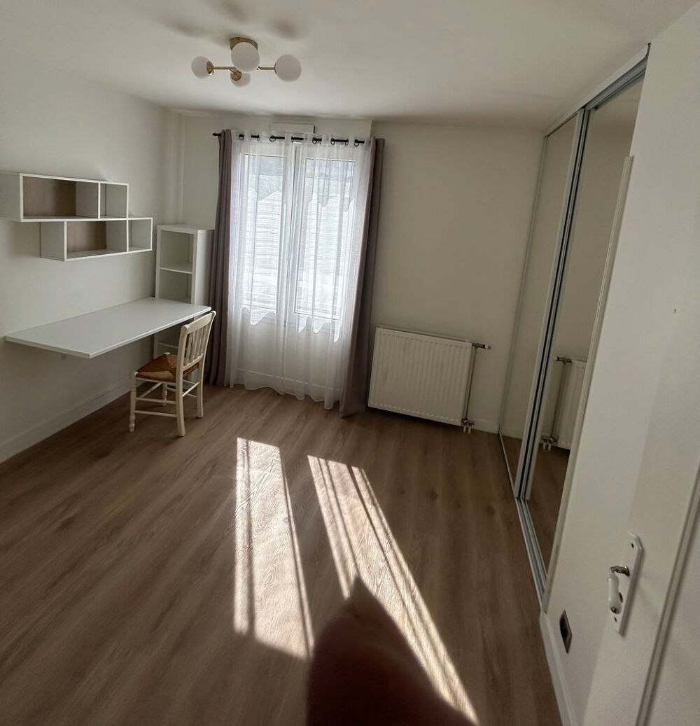 Location Appartement meublée appartement 3 pièces 72 m² Sèvres -1890€ Sèvres