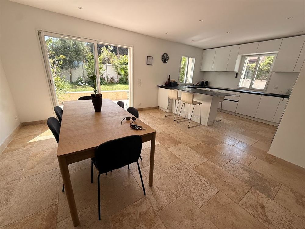 Vente Maison Villa T5 au Brusc Six fours les plages