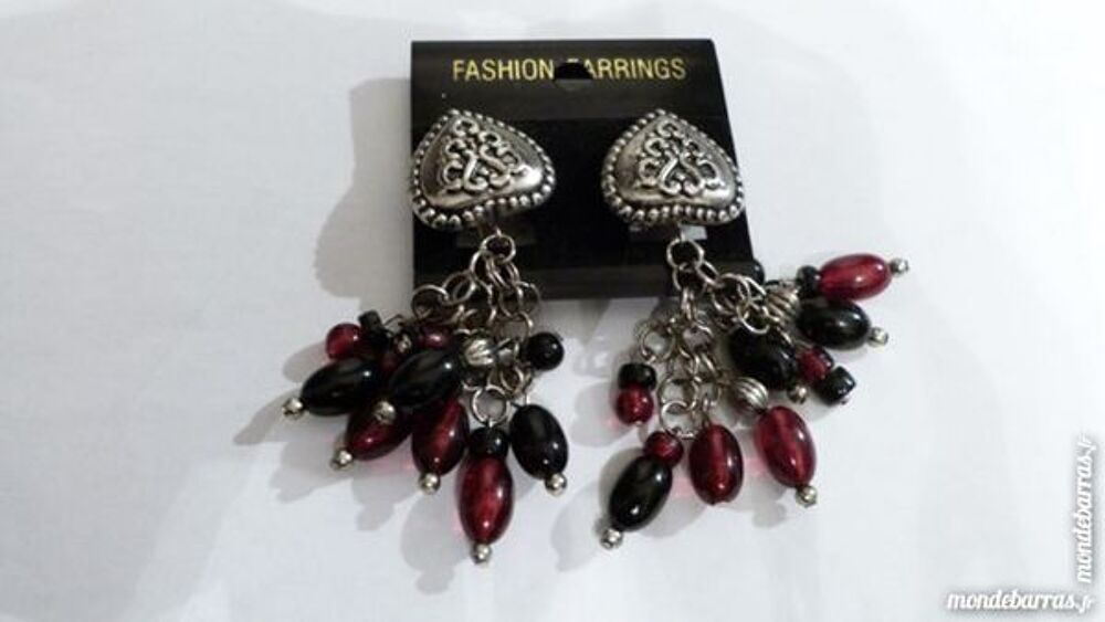 Boucles d'oreilles pendants lucite neuves Bijoux et montres