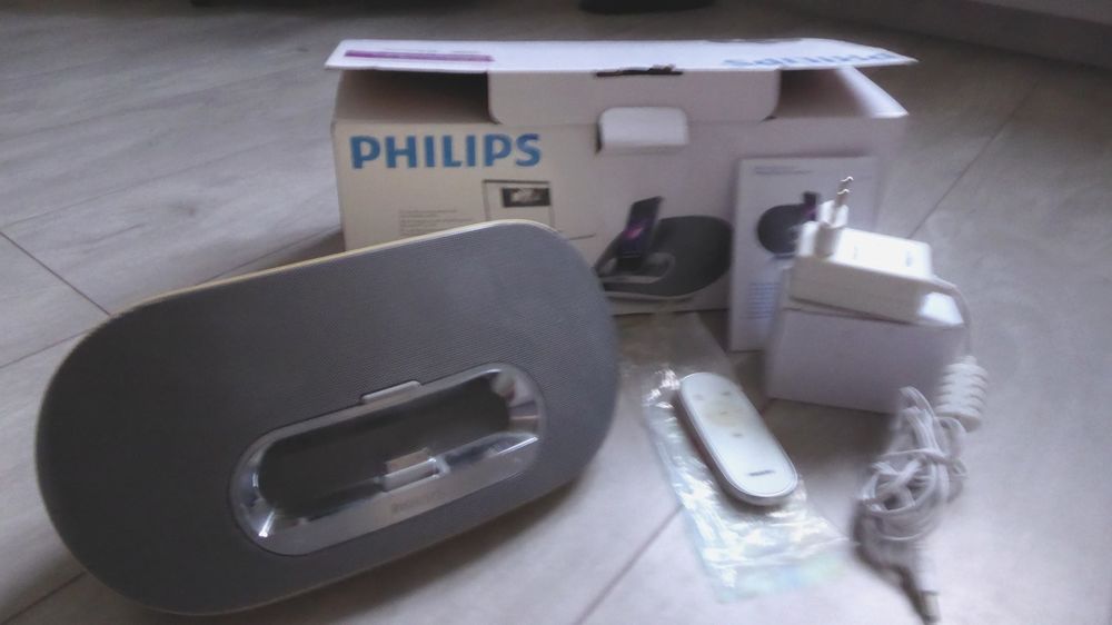 Station d'accueil Philips avec Bluetooth&reg; DS3600/12 Audio et hifi