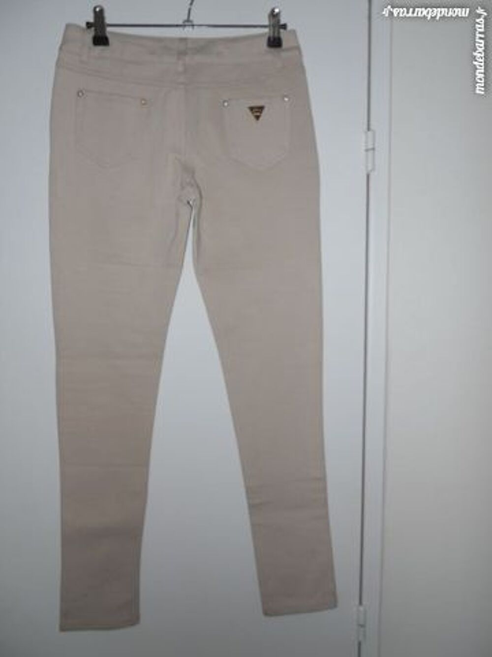 Pantalon beige, neuf, marque originale R. JONACO Vêtements
