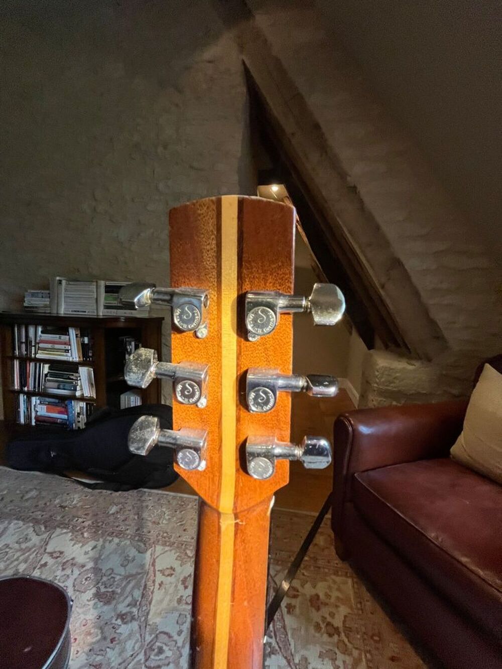 Guitare &eacute;lectrique originale
Instruments de musique