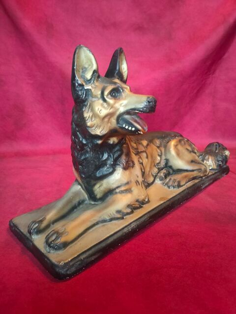 Chien design en plâtre hauteur 31 cm 28 Avermes (03)