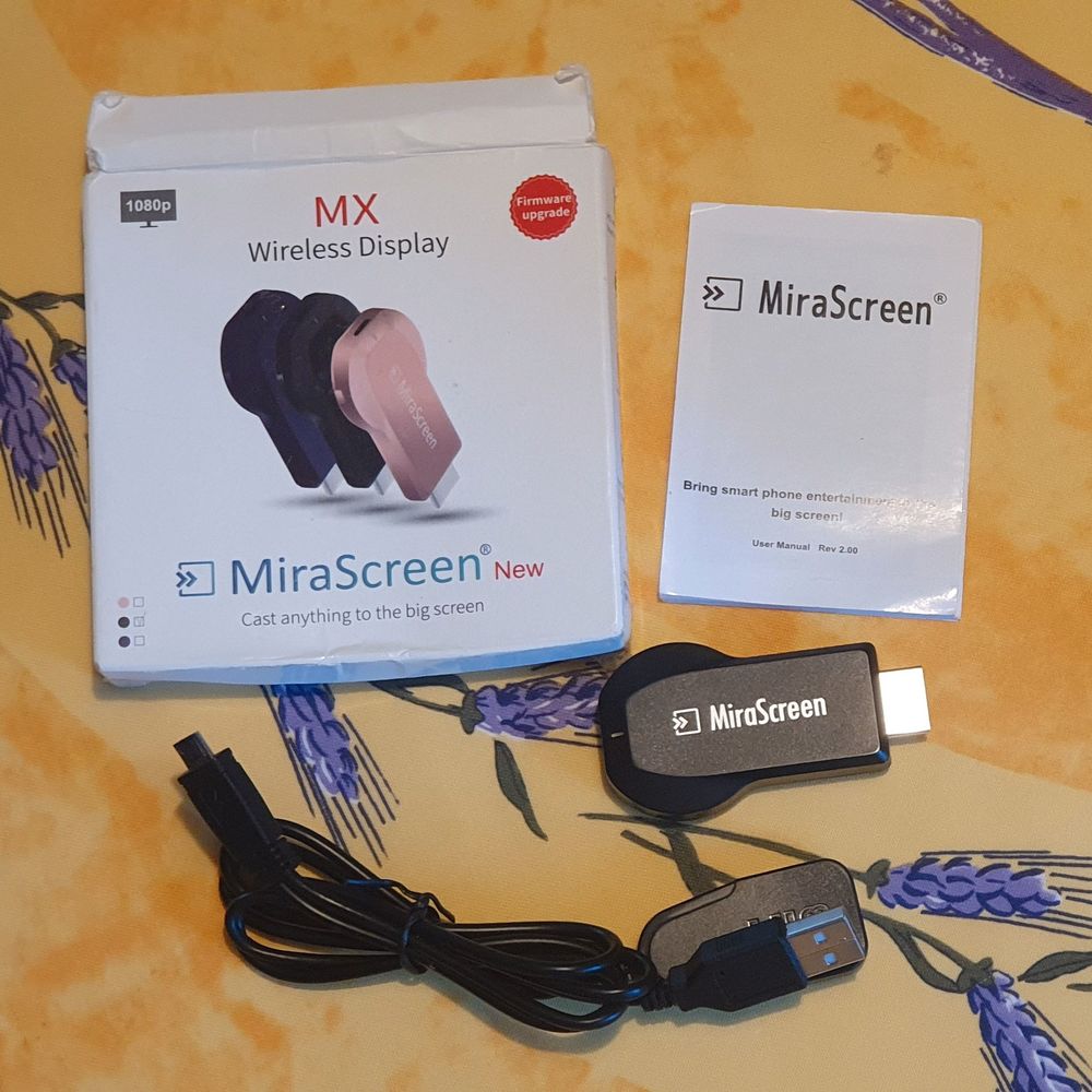 Dongle WiFi HDMI MiraScreen Photos/Video/TV