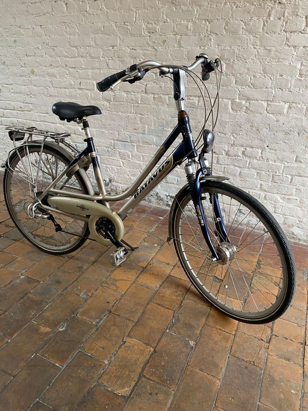 v&eacute;lo hollandais BATAVUS KAYENTA 28 pouces 27 vitesses avec antivol et 2 clefs Vlos