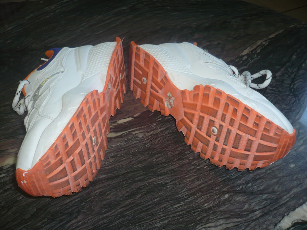 BASKET POINTURE 36 Chaussures
