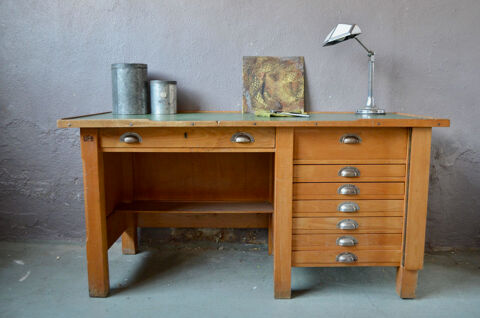 Etabli vintage style indus ancien table de travail bijoutier 1500 Wintzenheim (68)