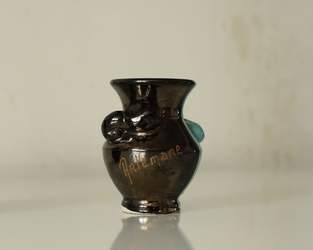 2 petits vases ancien
Décoration