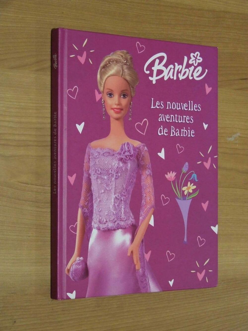 Livre NEUF, Les nouvelles aventures de BARBIE, &Eacute;dition 2004 Livres et BD