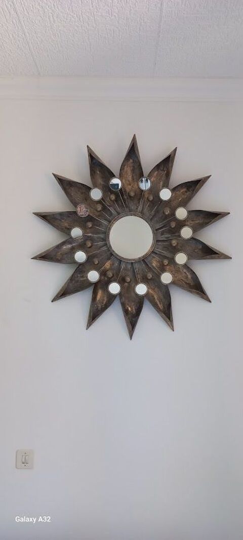 MIROIR  SOLEIL  Saint-Quentin-la-Poterie (30)