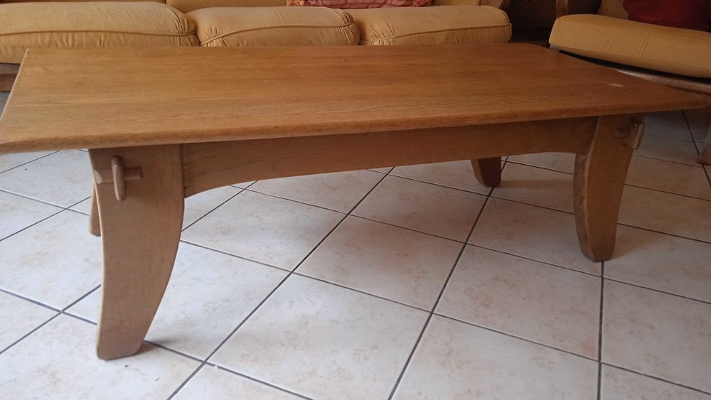 Belle table basse ch&ecirc;ne massif Meubles