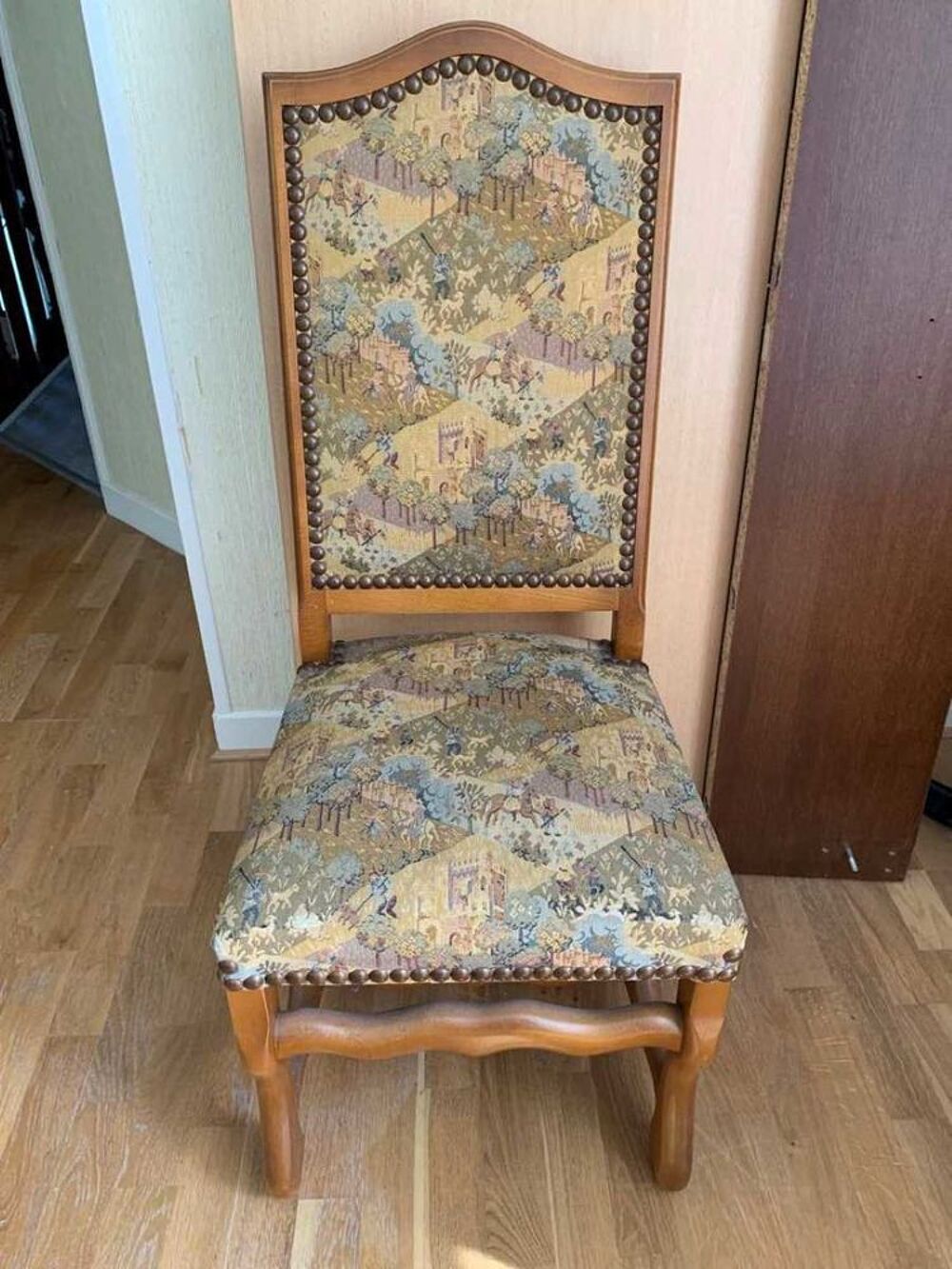 6 chaises tapiss&eacute;es en ch&ecirc;ne Meubles