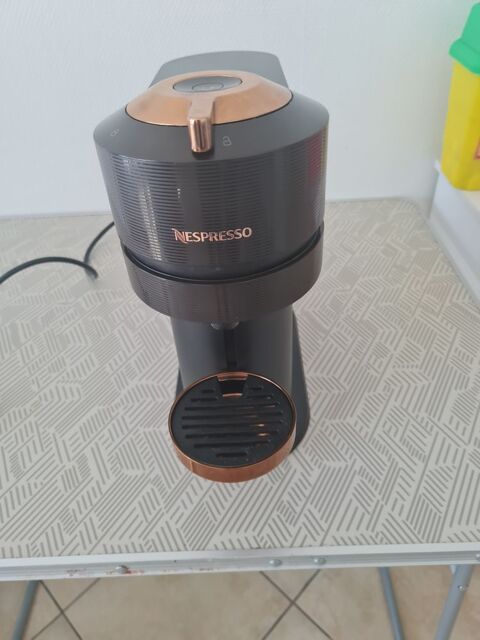 Cafeti�re Nespresso Next 50 Marseille 13 (13)