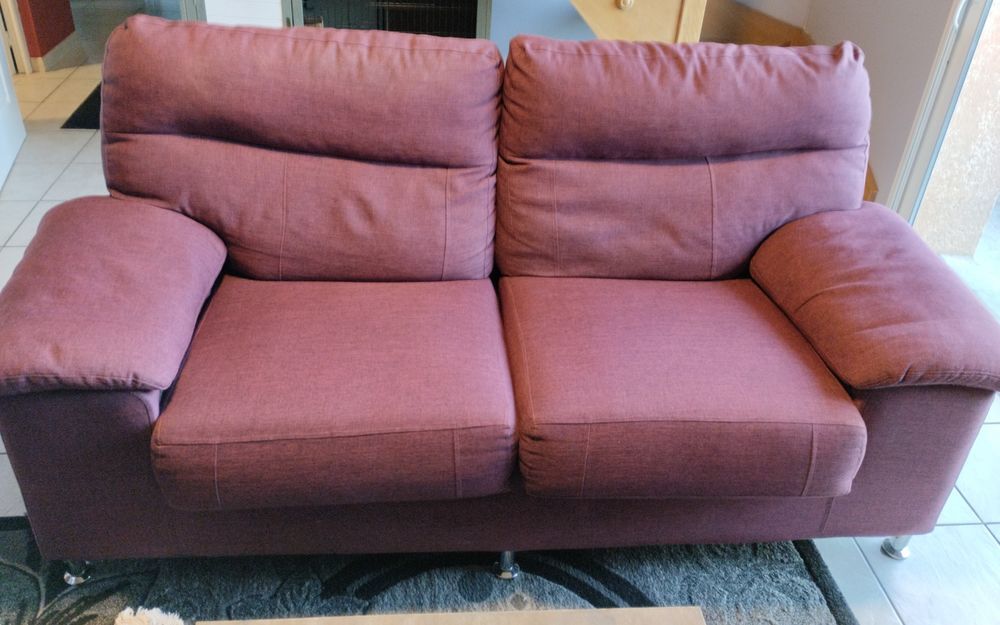 Lot de 2 canap&eacute;s de 2 m&egrave;tres couleur bordeaux/aubergine Meubles