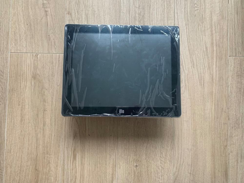 &Eacute;cran ell touch 1523L Matériel informatique