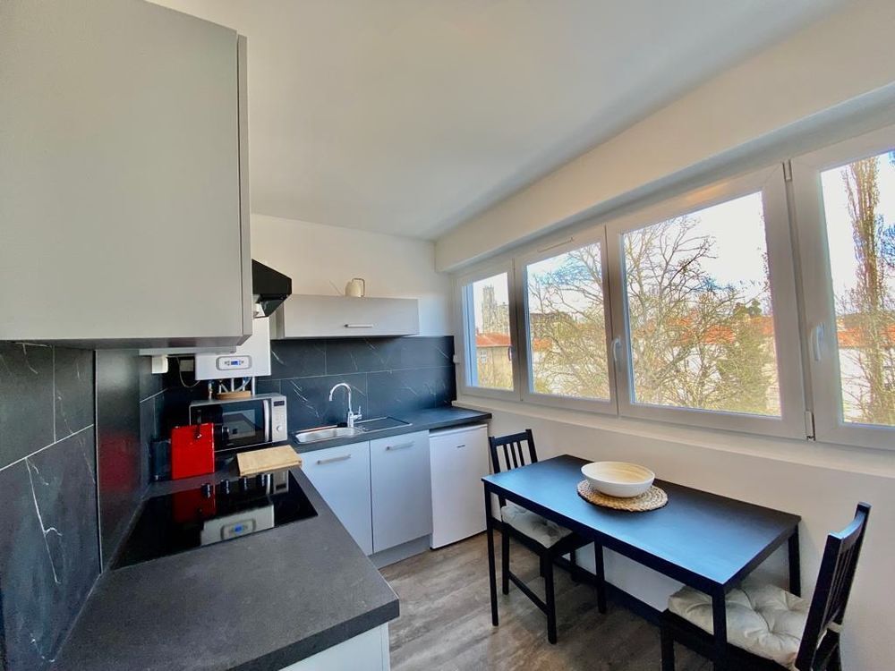 Location Appartement Appartement F1 meubl et place de parking scurise Nancy