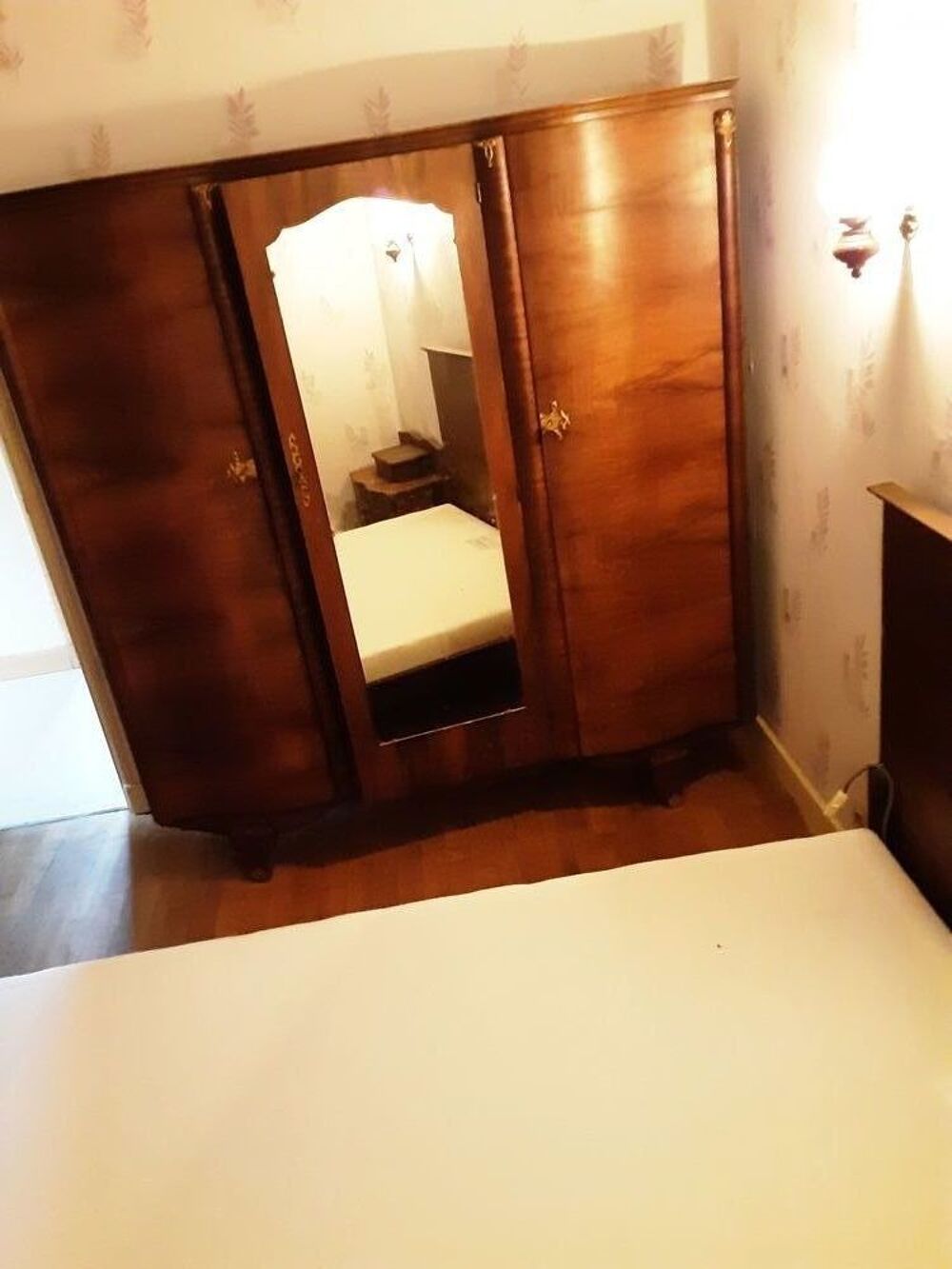 Chambre &agrave; coucher noyer Meubles